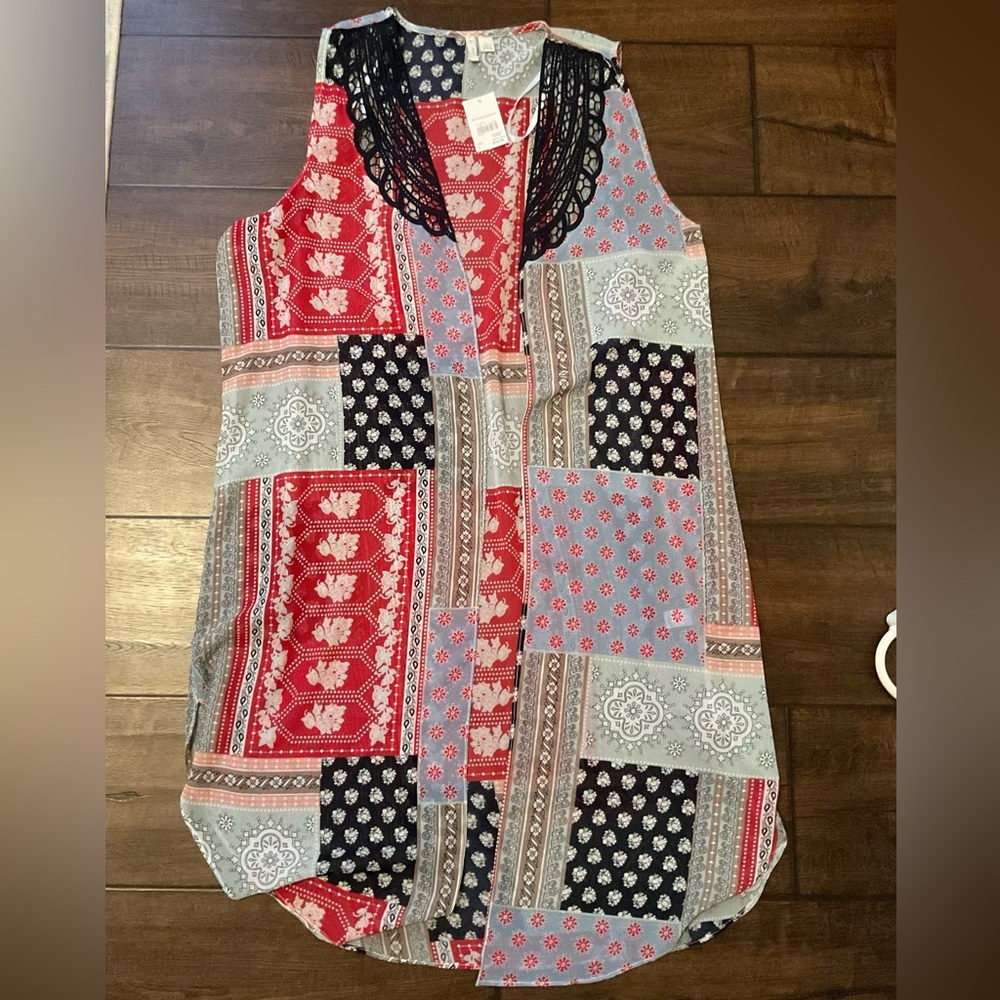 Red and Black Graphic Tank Top Relaxed Fit